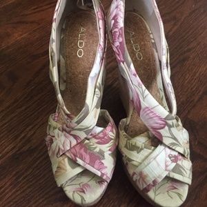 Floral Wedges from Aldo Size 8!